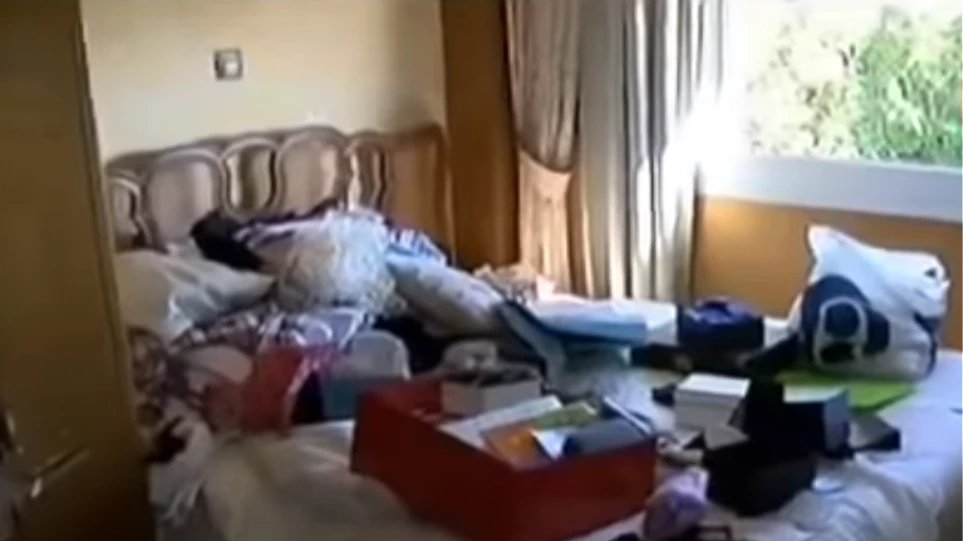 Ληστεία στη Νέα Μάκρη: Όμηροι για ώρες μητέρα και ο 12χρονος γιος της – Με όπλα άρπαξαν λεφτά και ρολόγια (βίντεο)